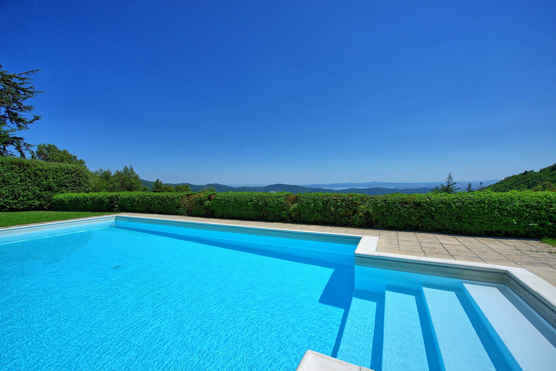 Renting a house with a Tuscan private individual