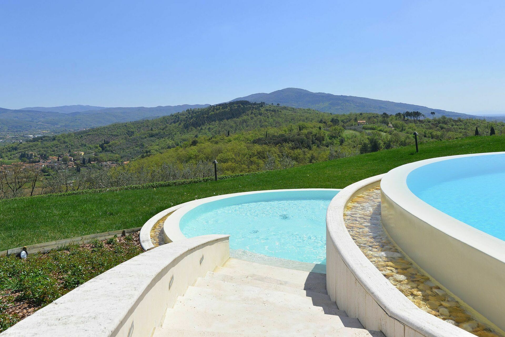 Hyra lägenhet i Toscana med pool